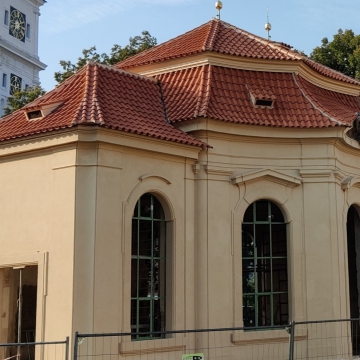 Altán v zahradě Kláštera Plasy dostává novou podobu