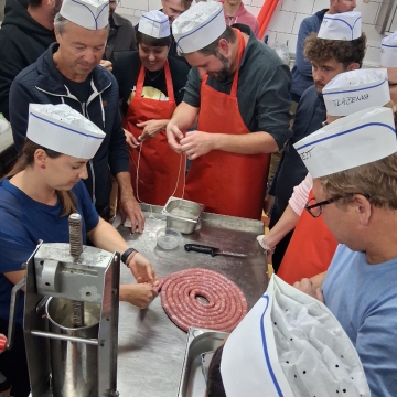 Firemní teambuilding v řeznickém duchu