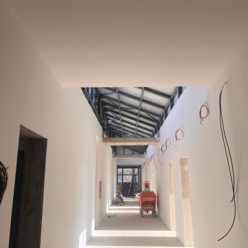 Průběh prací na stavbě nového pavilonu ZŠ na Zlíchově