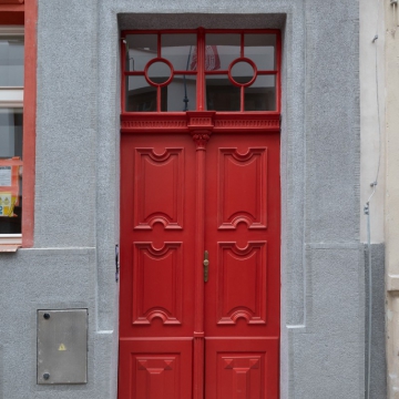 Dům s malometrážními byty Černá 10 v cíli