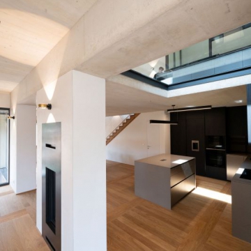 Bytový dům s galerií - Malá Strana