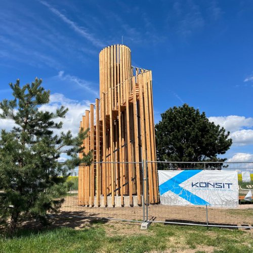 Dokončili jsme rozhlednu Babylon